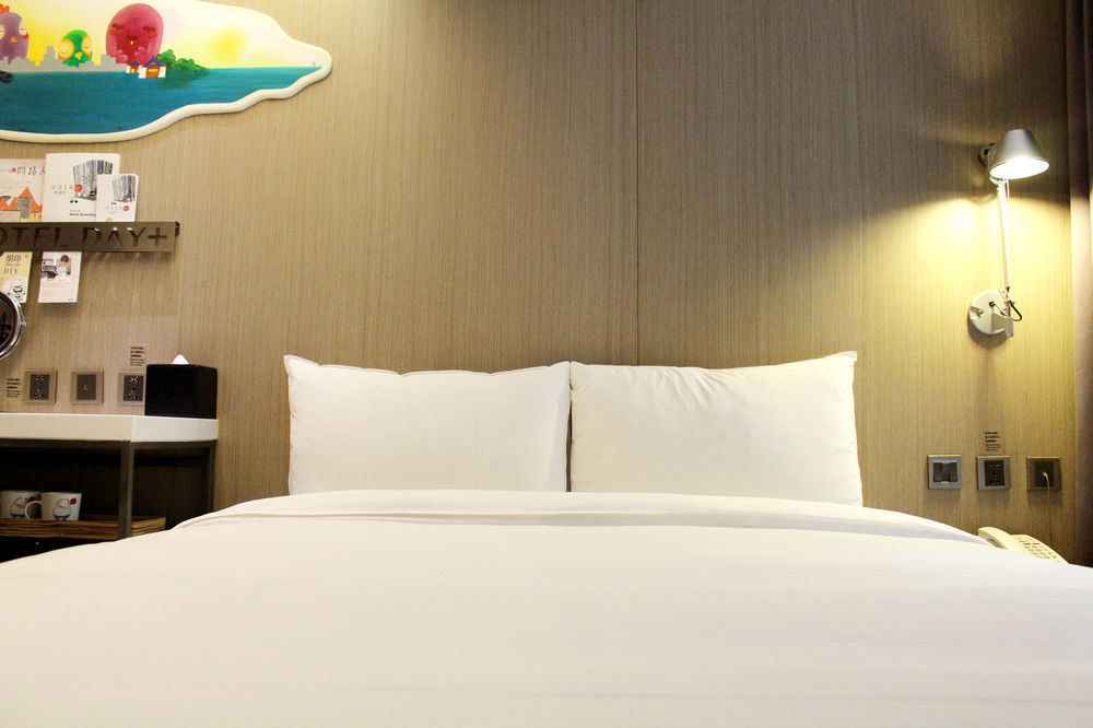 Hotelday Taichung Exterior photo