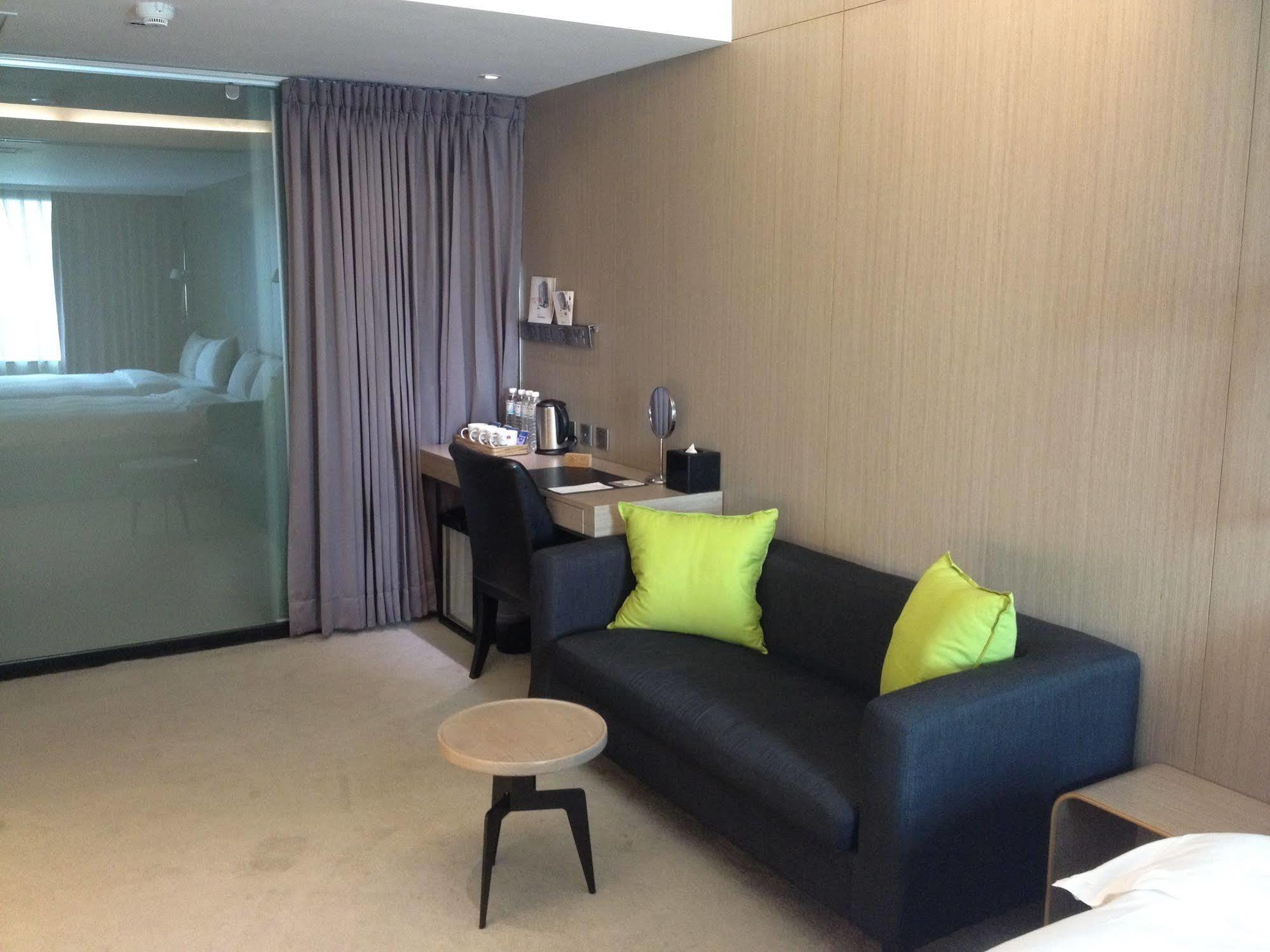 Hotelday Taichung Exterior photo