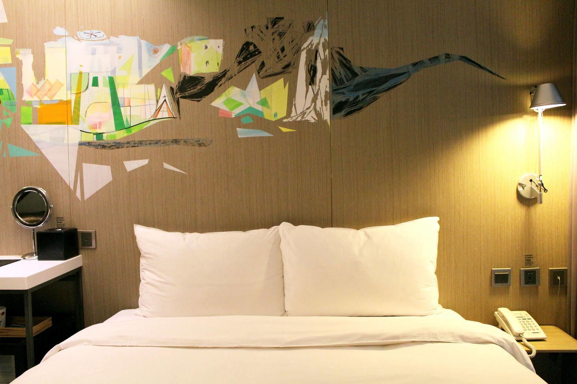 Hotelday Taichung Exterior photo