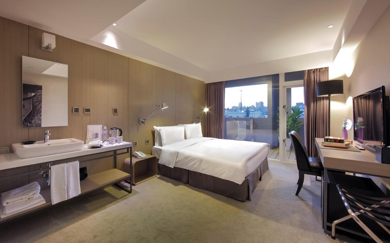 Hotelday Taichung Exterior photo